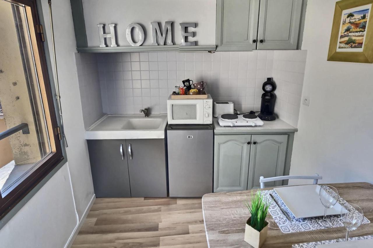 Studio vue sur les toits, lumineux Moustiers #2 Extérieur photo