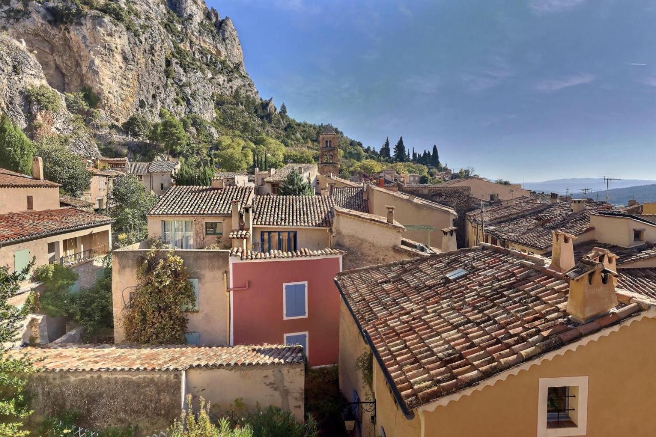 Studio vue sur les toits, lumineux Moustiers #2 Extérieur photo